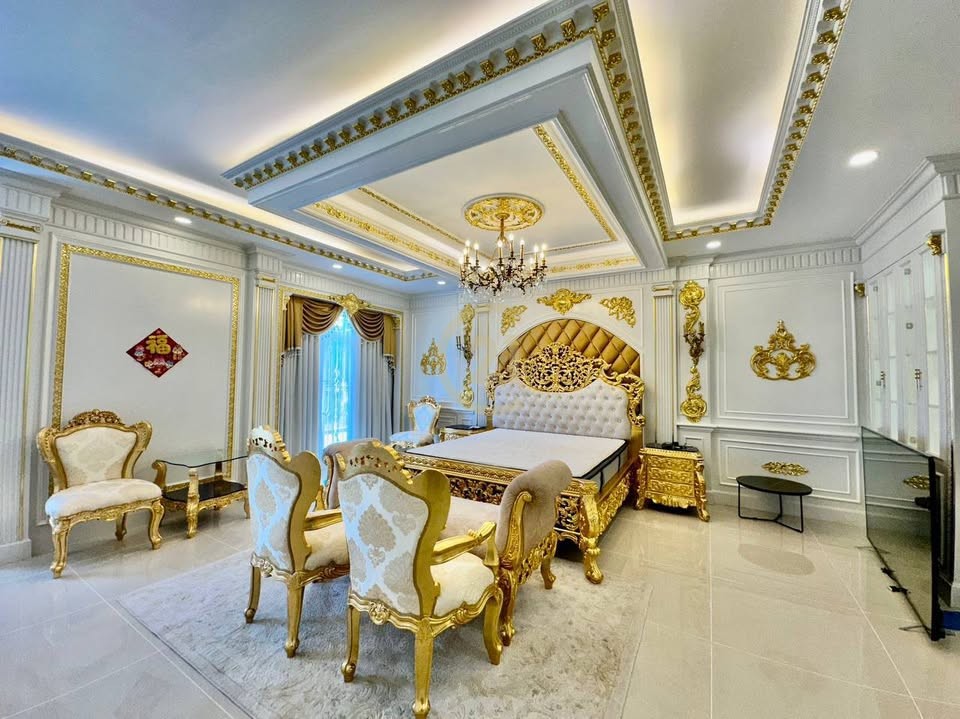 SINGLE VILLA FOR RENT AT PENG HOUT 60M