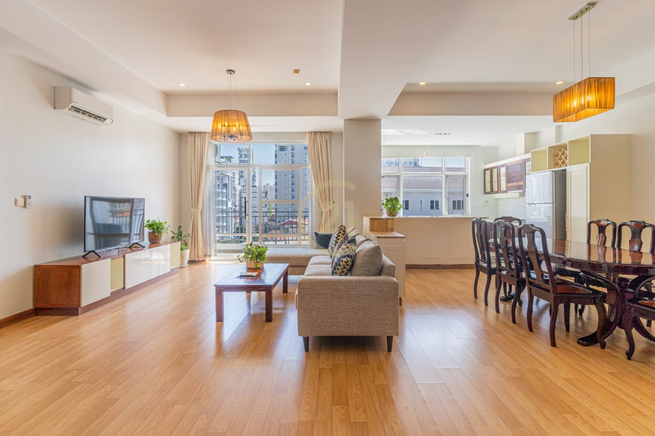 ELEGANT THREE BEDROOM FOR RENT