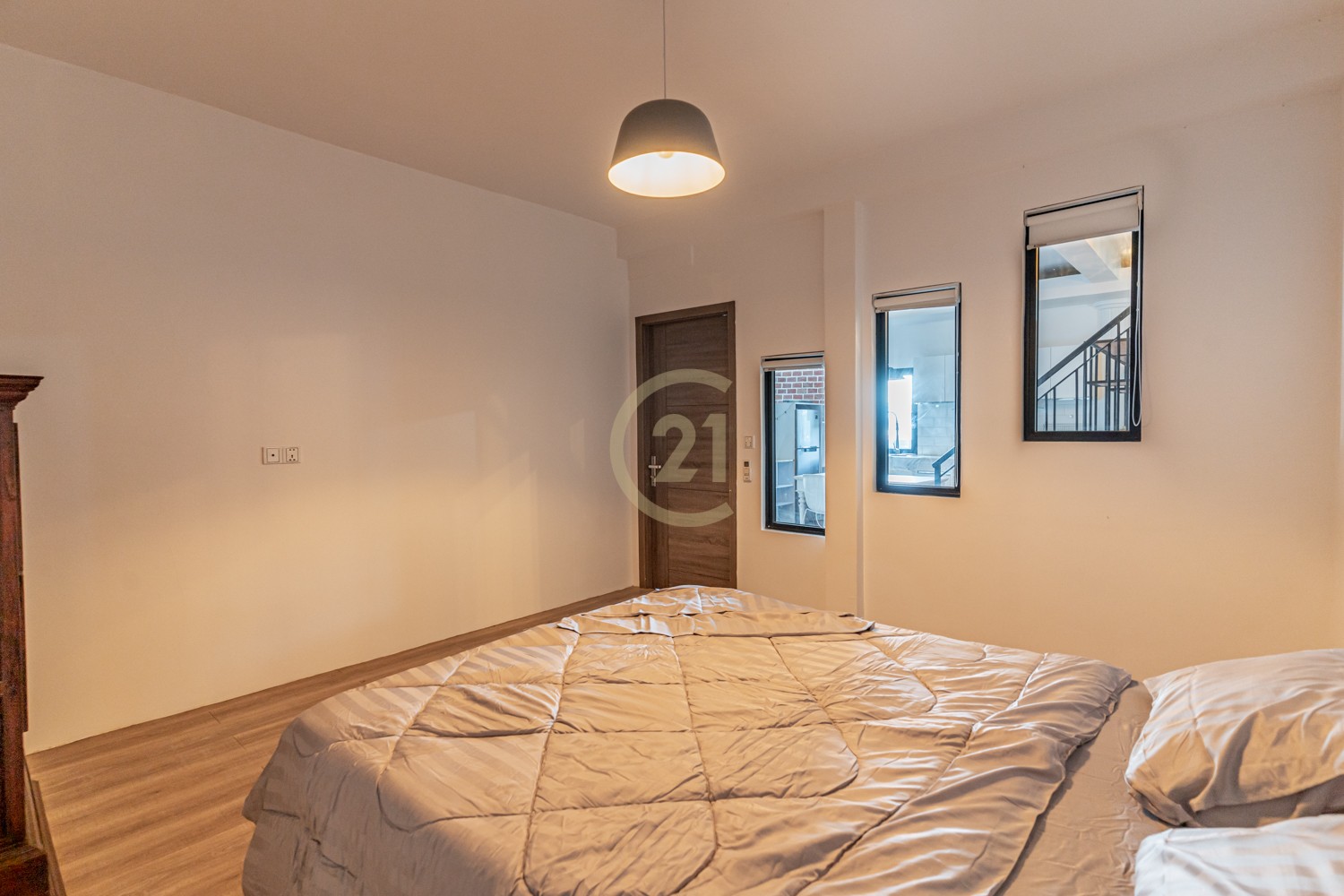 Renovated House 3 Bed For Rent at Doun Penh