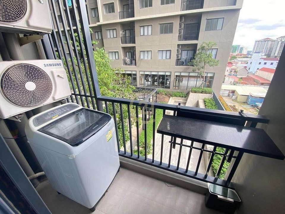 Modern 1BR with Balcony | $350/month