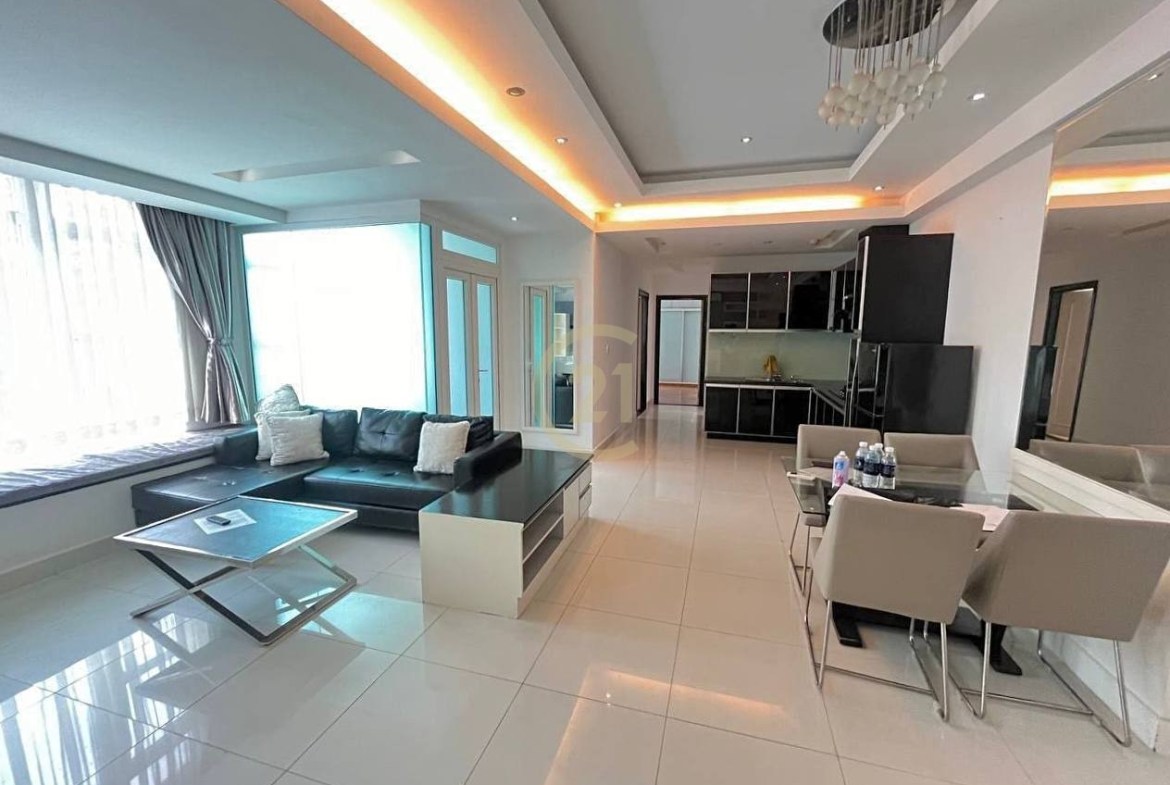 WESTERN TWO BEDROOM FOR RENT AT BKK1