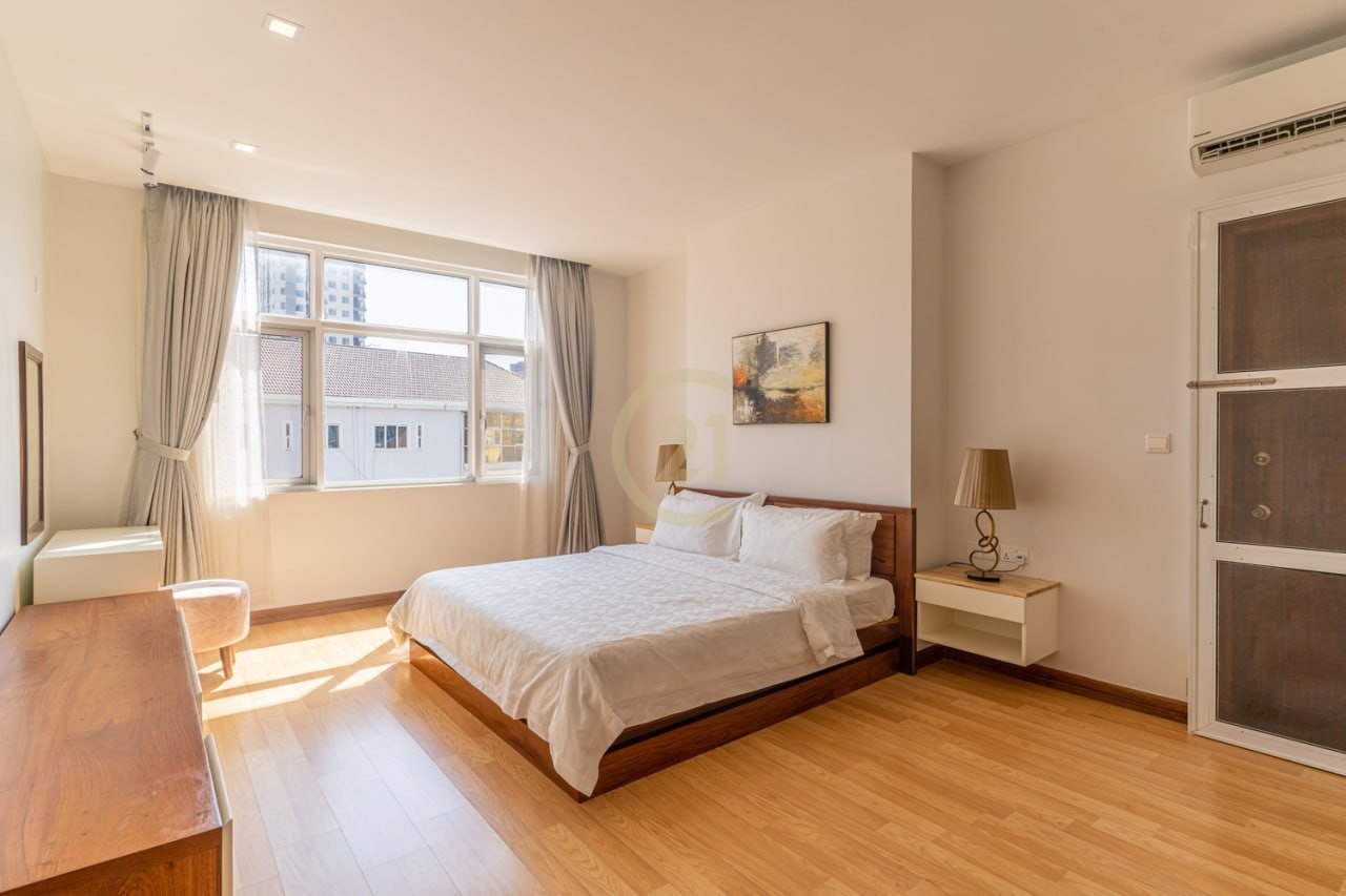 ELEGANT THREE BEDROOM FOR RENT