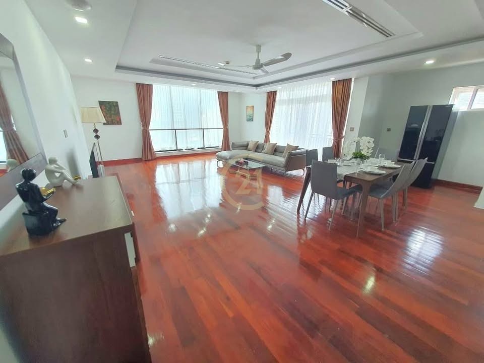 Luxury Penthouse For Rent At BKK1
