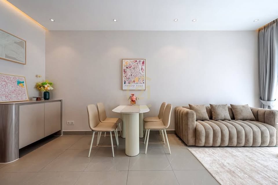 COZY ONE BEDROOM AT URBAN VILLAGE