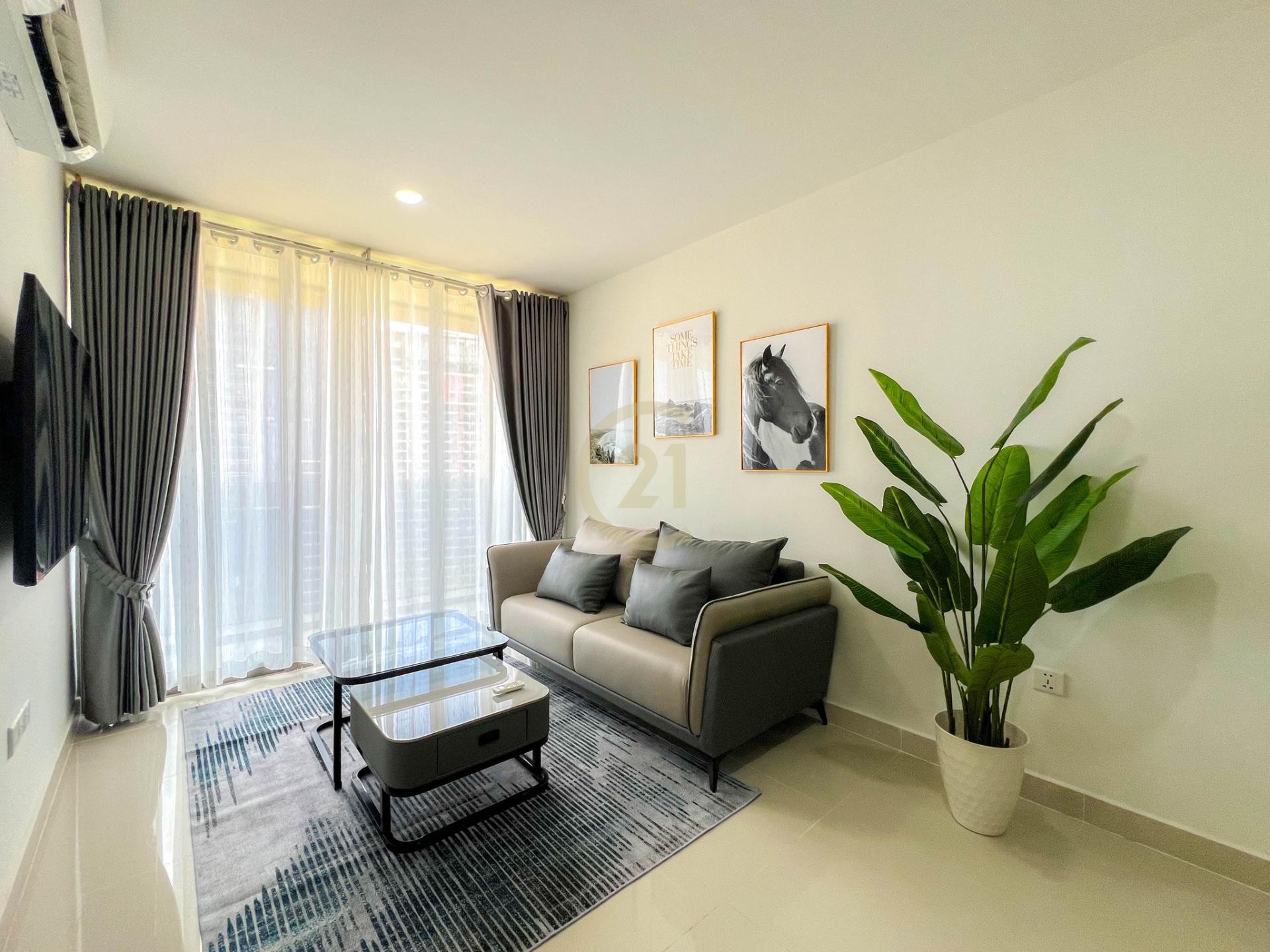 MODERN TWO BEDROOM FOR RENT AT THE PEAK