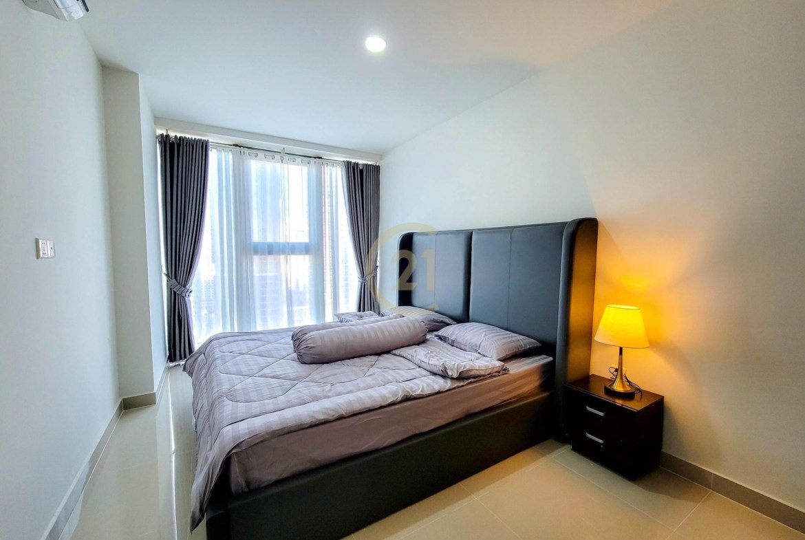 MODERN TWO BEDROOM FOR RENT AT THE PEAK