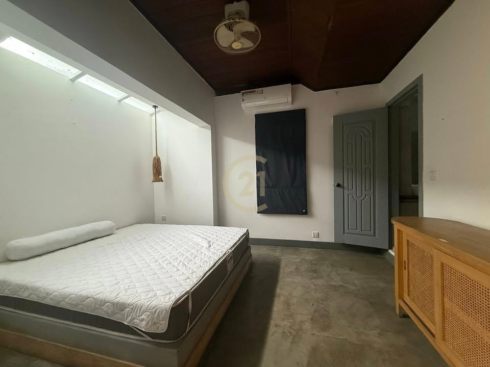503807298_1781610266118109_6917758210594698671_n RENOVATED THREE BEDROOM FOR RENT AT BTB