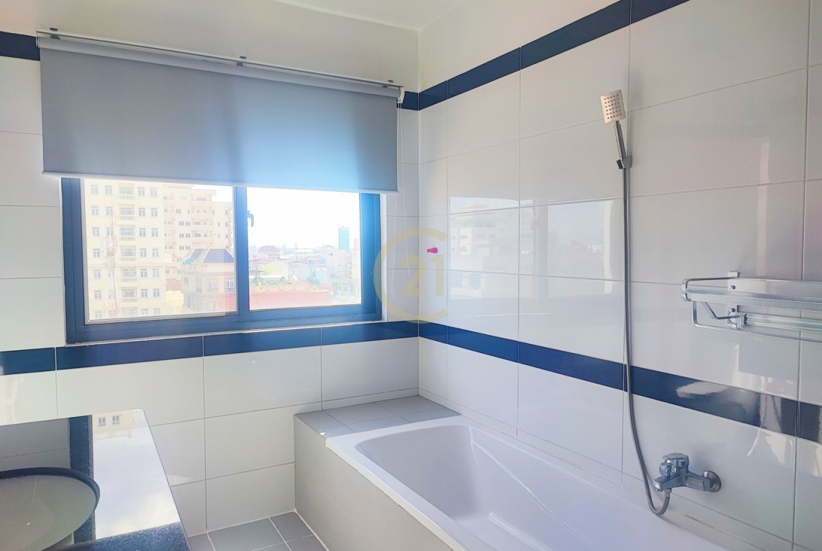 CLASSIC TWO BEDROOM FOR RENT