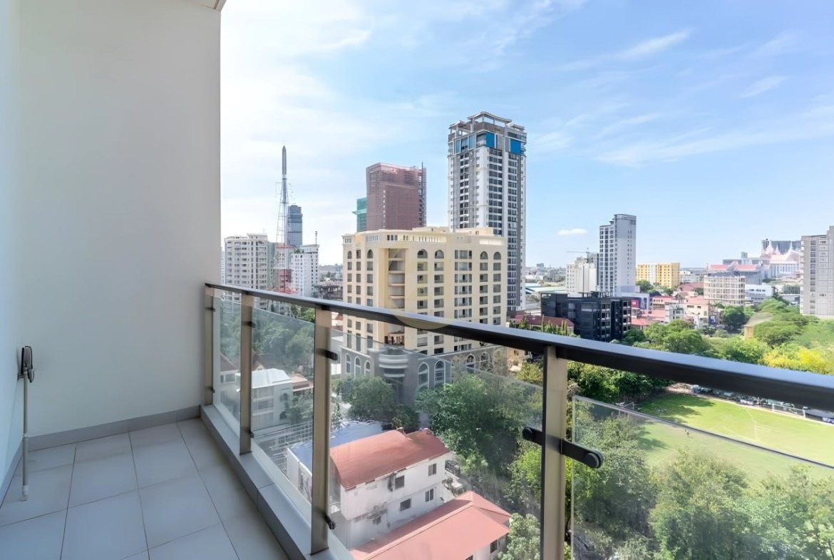 LUXURIOUS TWO BEDROOM FOR RENT AT BKK1