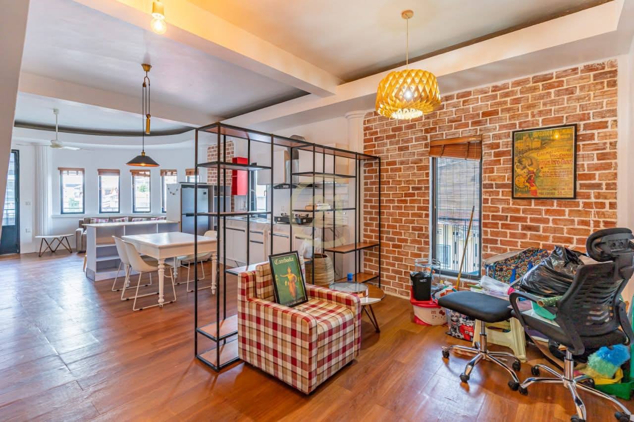 RENOVATE THREE BEDROOM FOR RENT