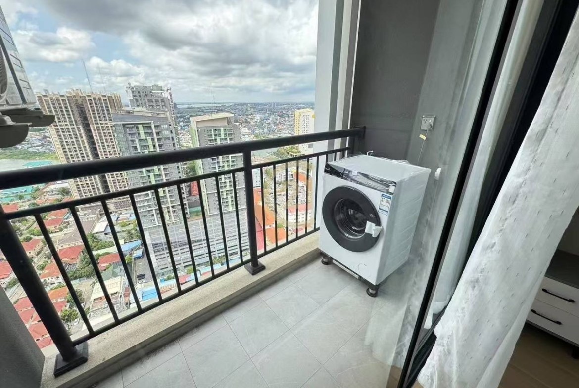 Luxury One Bedroom For Rent At Beoug Trobek