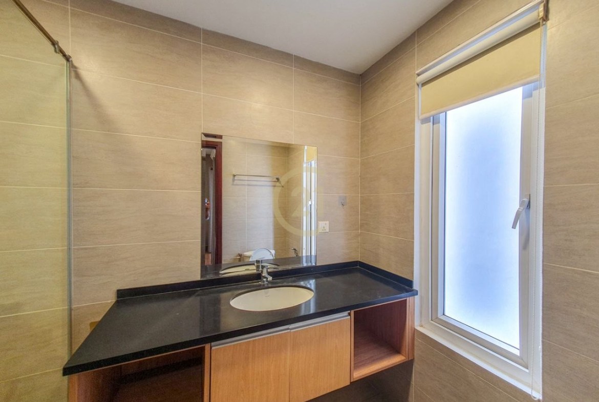 Biggest Two Bedroom for rent at BKK3