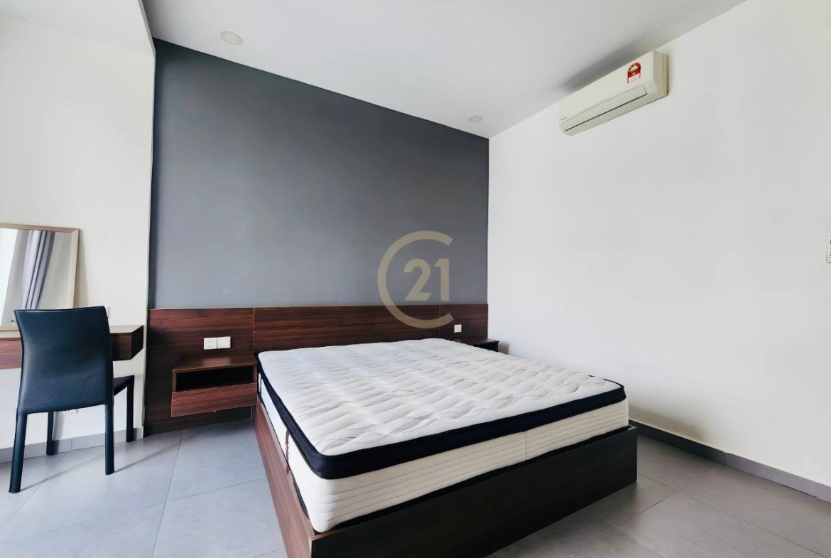 WESTERN ONE BEDROOM AT TK 650$