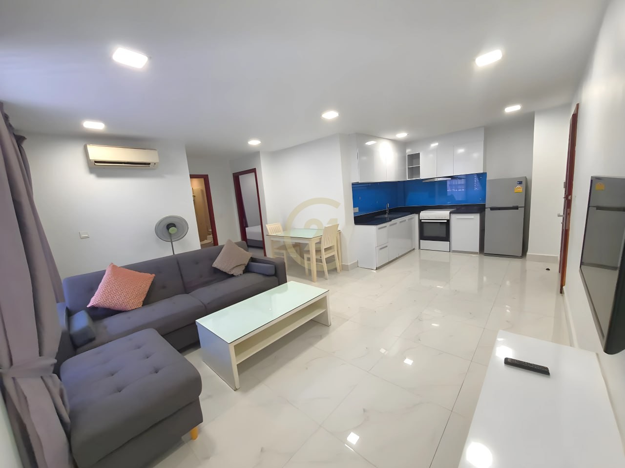 NICE TWO BEDROOM FOR RENT AT BKK1