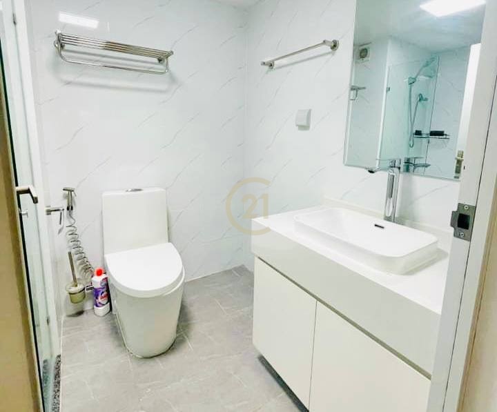 Modern One Bedroom For Sale