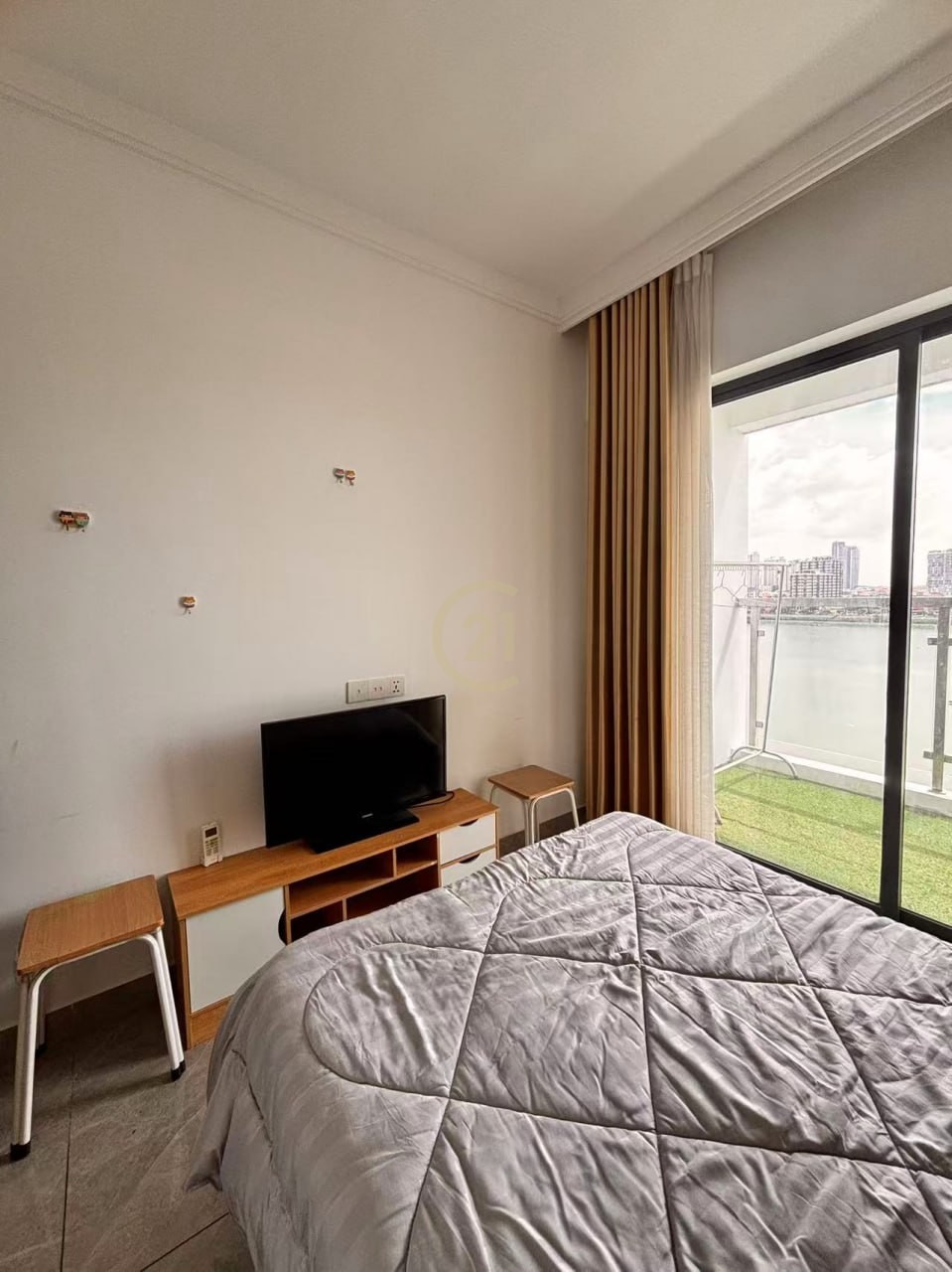 Luxury Condo for rent
