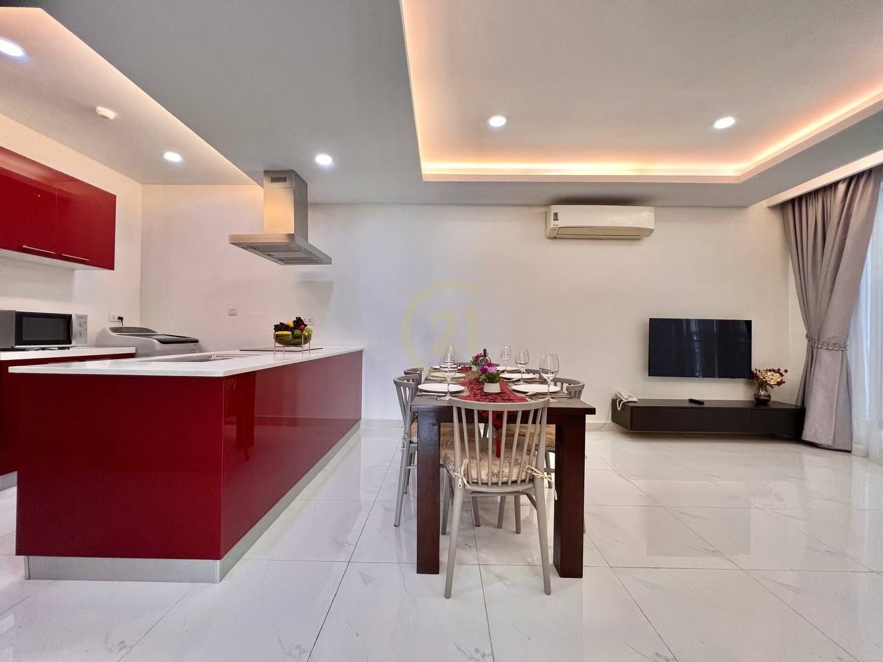 COZY THREE BEDROOM FOR RENT AT BKK1