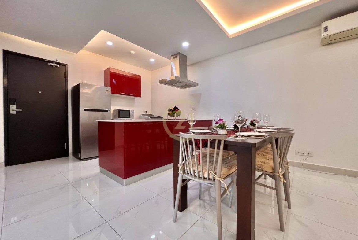 COZY THREE BEDROOM FOR RENT AT BKK1