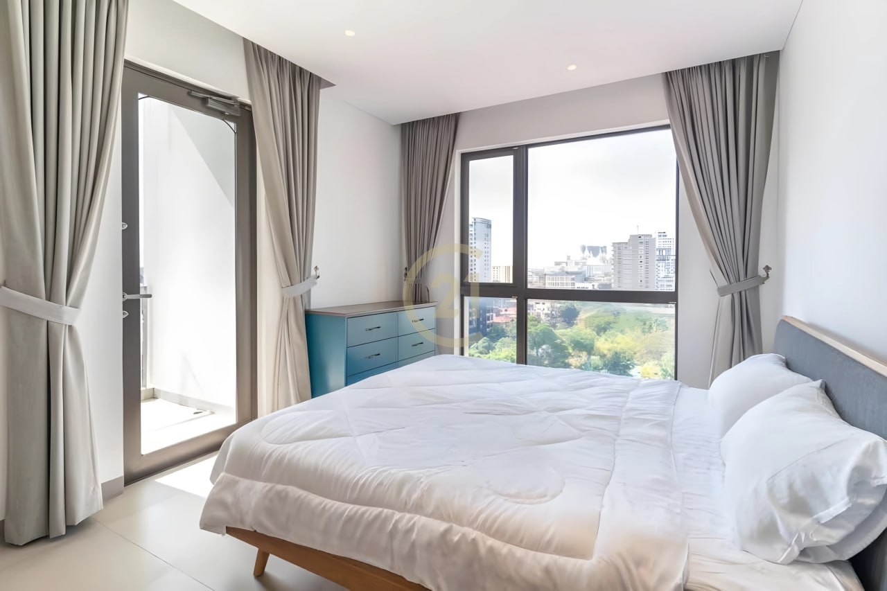 LUXURIOUS TWO BEDROOM FOR RENT AT BKK1