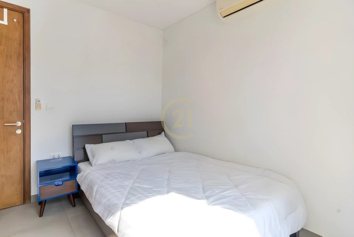 LUXURIOUS TWO BEDROOM FOR RENT AT BKK1