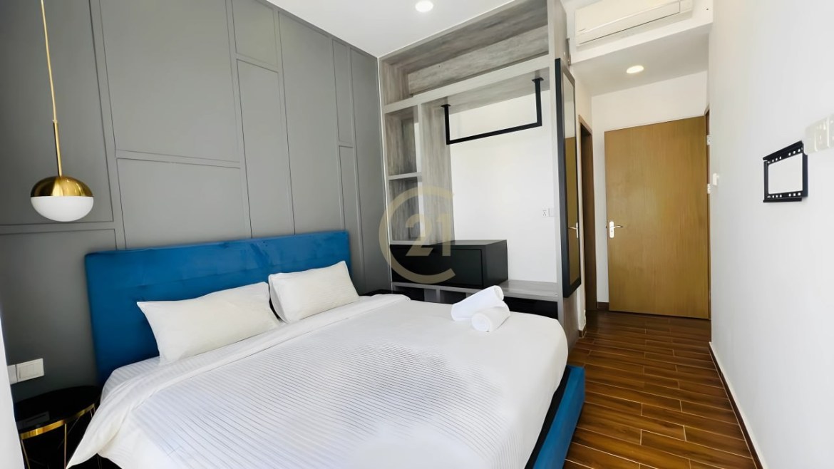STYLISH TWO BEDROOM FOR RENT NEAR OLYMPIC