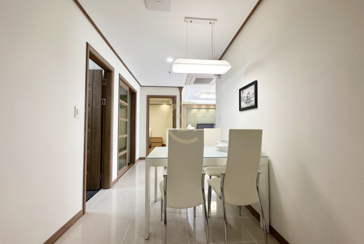 Cozy Two bedroom For rent at BKK1