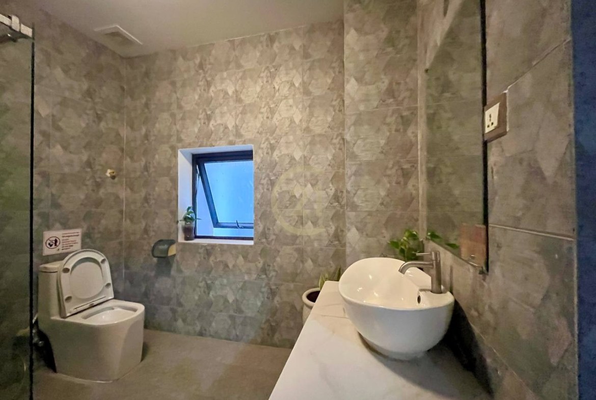 Western Two bedroom For rent at Tonle Bassac