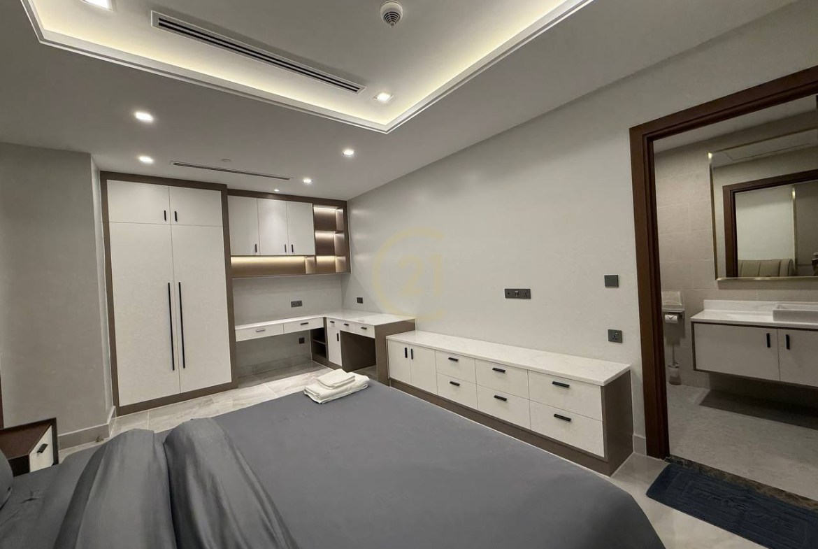 Luxury Two bedroom For rent at BKK1