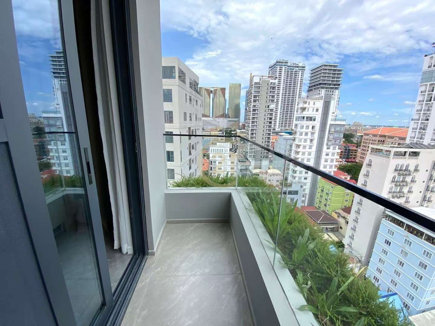 Bassac Lane | Brand New Studio Apartment For Rent | Phnom Penh