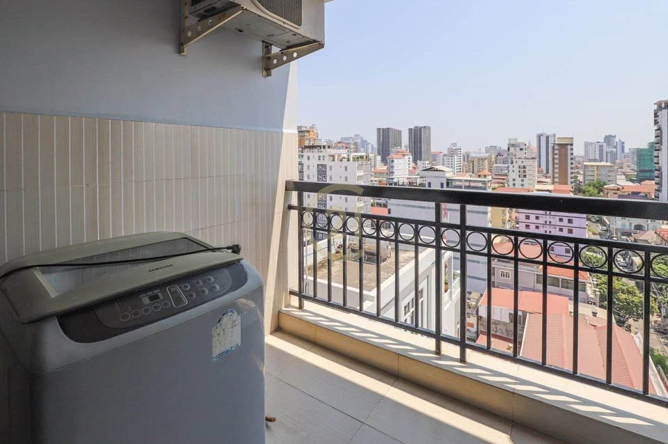456763681_1185261386069407_324923404770912186_n WESTERN TWO BEDROOM FOR RENT-TTP
