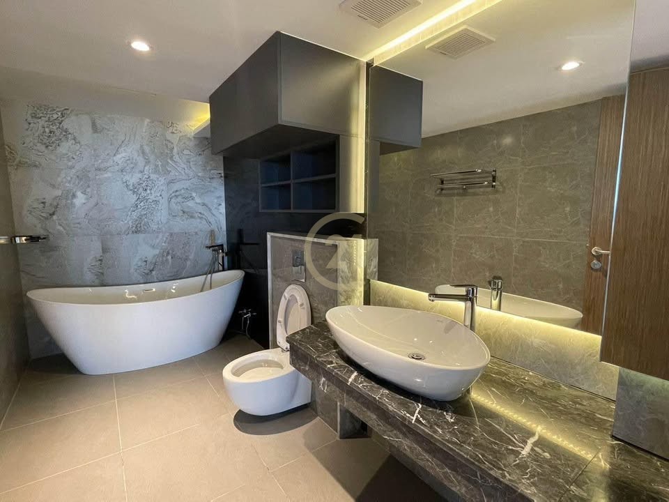 PREMIUM PENTHOUSE FOR RENT-AEON MALL 1