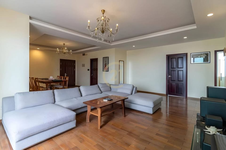 505262373_1142362870980477_1262929559978145393_n SPECIOUS THREE BEDROOM FOR RENT-AEON MALL