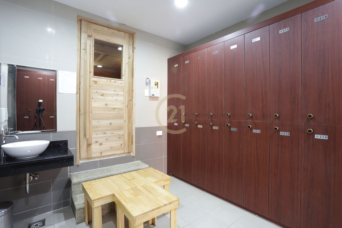 1 Bedroom For Rent at De Castle Royal BKK1