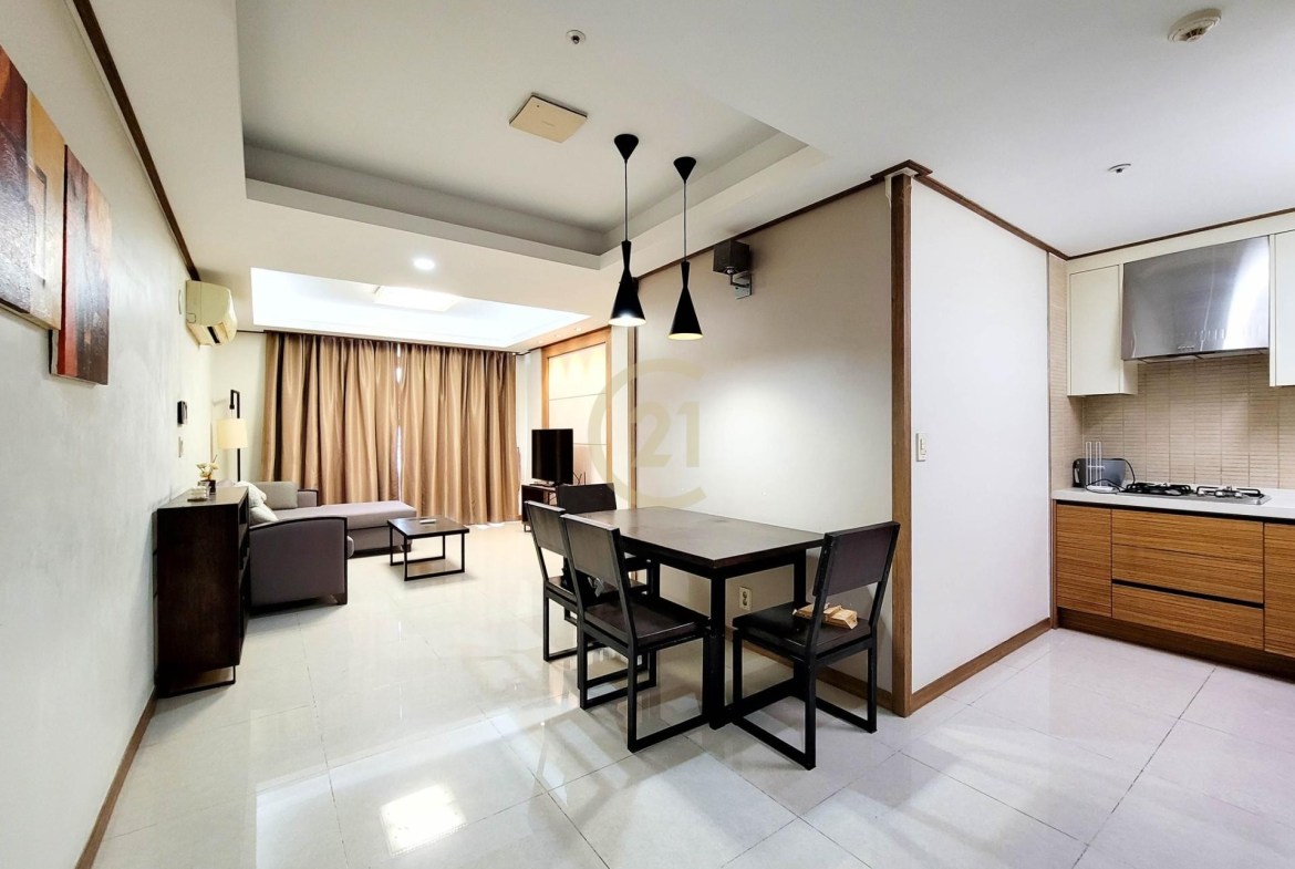 1 Bedroom For Rent at De Castle Royal BKK1