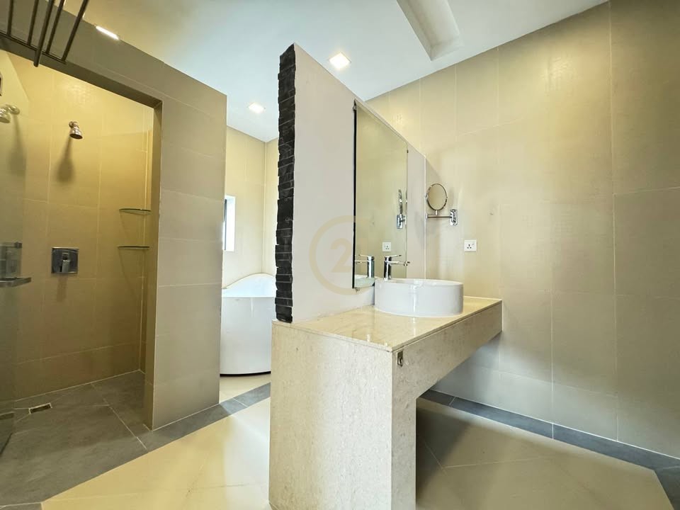 ELEGANT TWO BEDROOM FOR RENT-BKK1