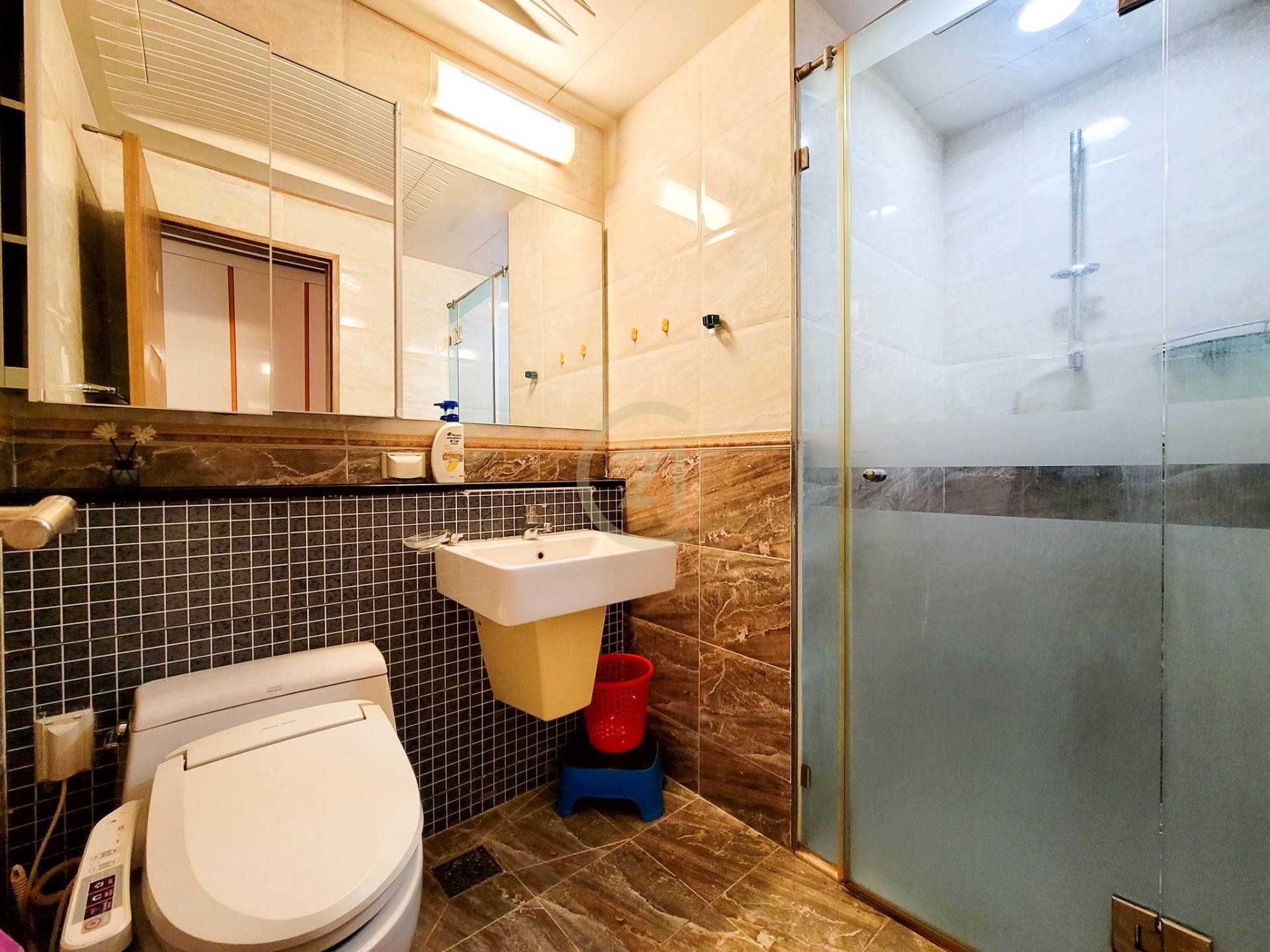 1 Bedroom For Rent at De Castle Royal BKK1