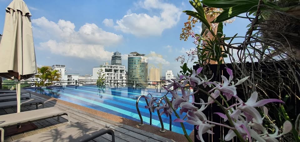 ELEGANT TWO BEDROOM FOR RENT-BKK1