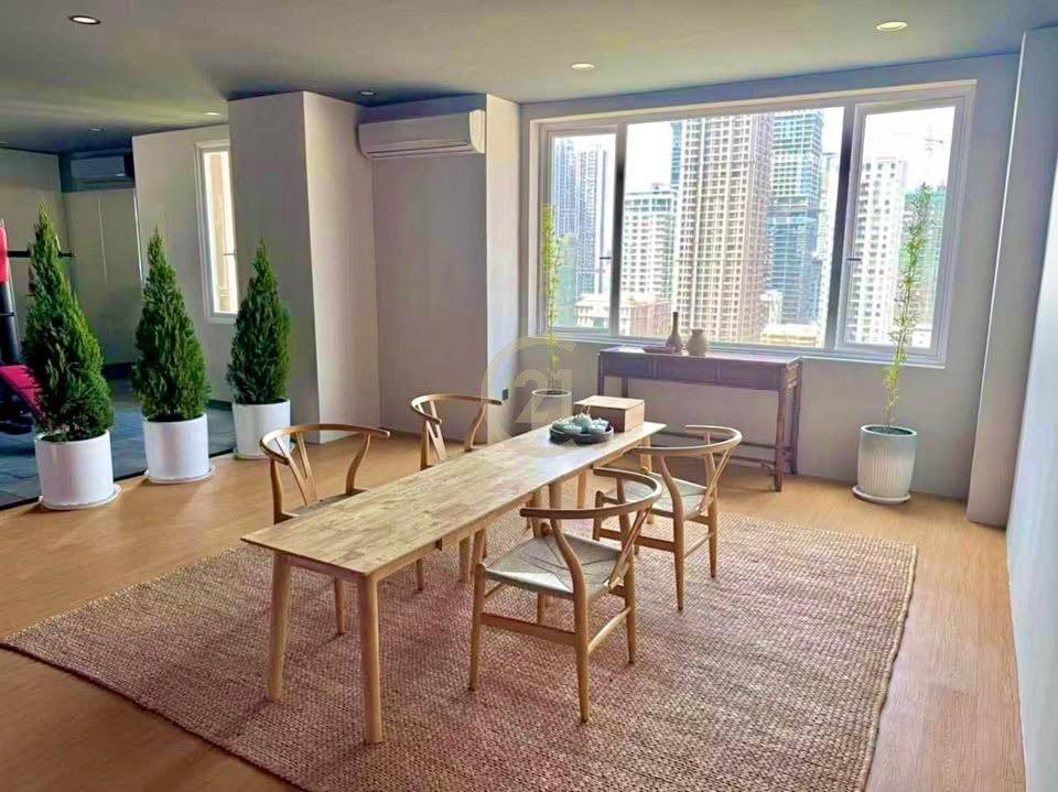 PRECIOUS TWO BEDROOM FOR RENT-BKK1