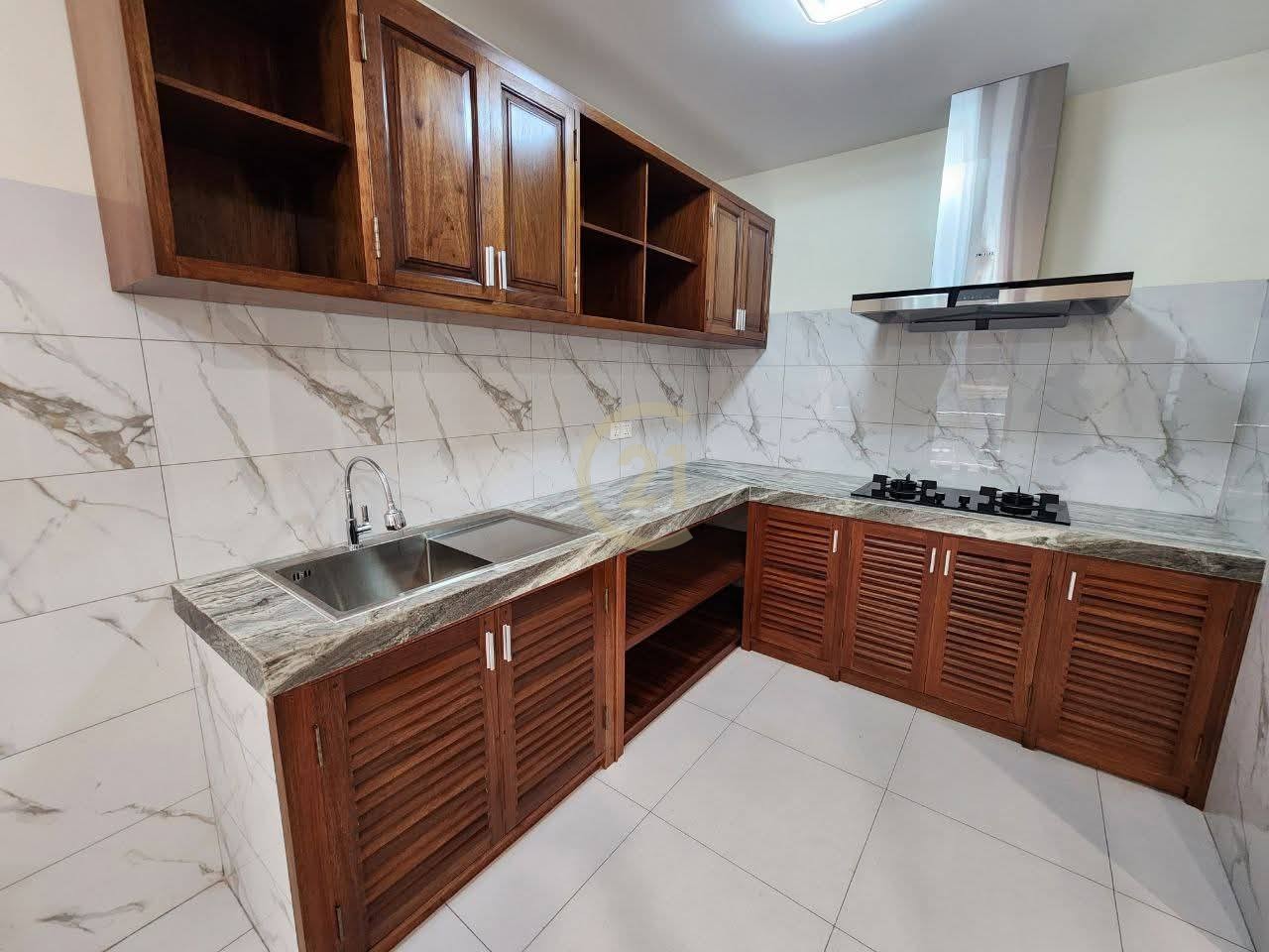 Luxury One Bedroom For Rent At BKK1
