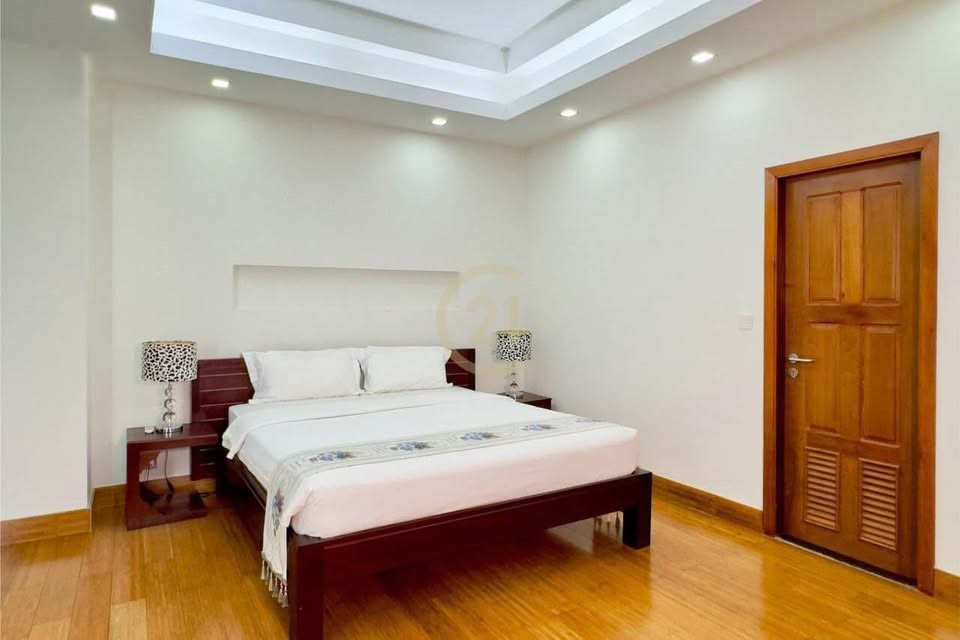 LUXURIOUS TWO BEDROOM FOR RENT-BKK1
