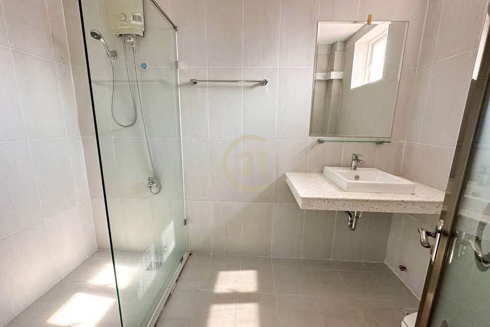 521862820_789366550101374_2904191192221463389_n PRECIOUS TWO BEDROOM FOR RENT-BKK1