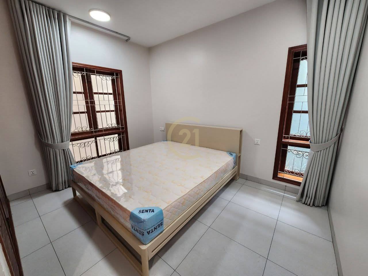 Luxury One Bedroom For Rent At BKK1