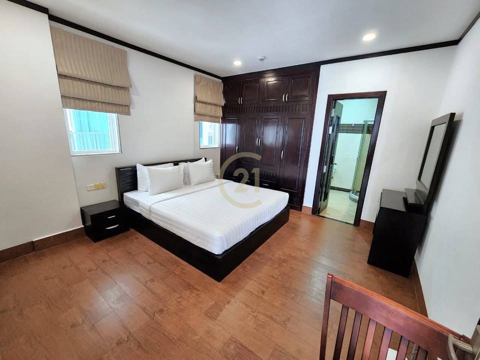 CLASSIC ONE BEDROOM FOR RENT-BKK1