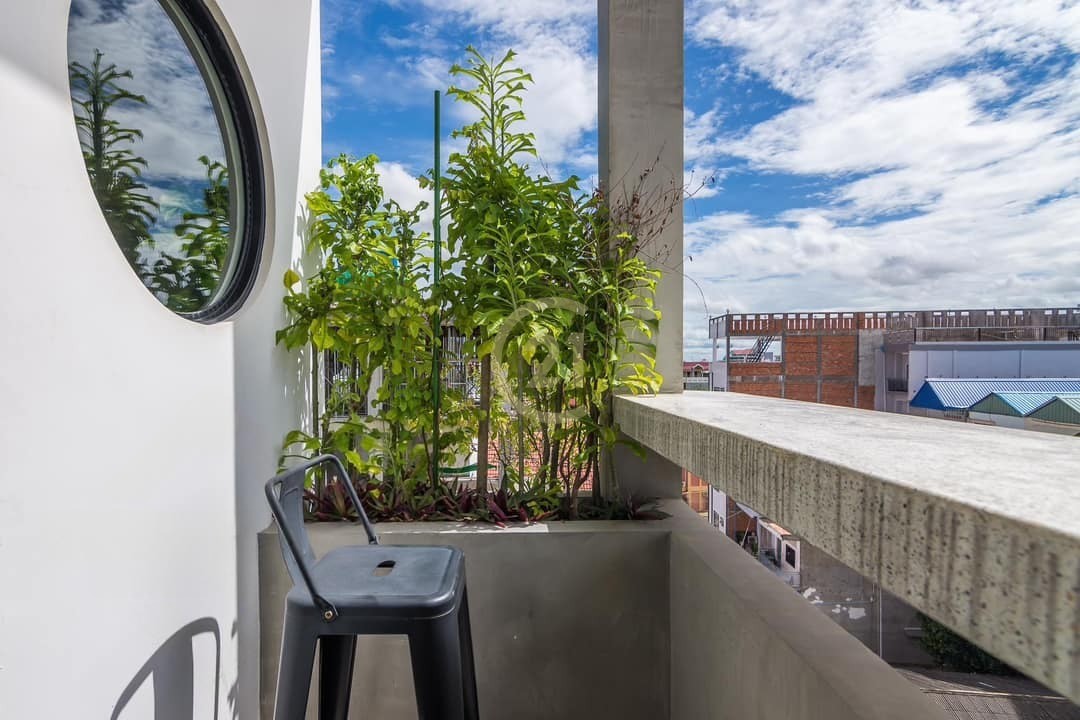 BEST DECORATION 1 BED FOR RENT AT TONLE BASSAC