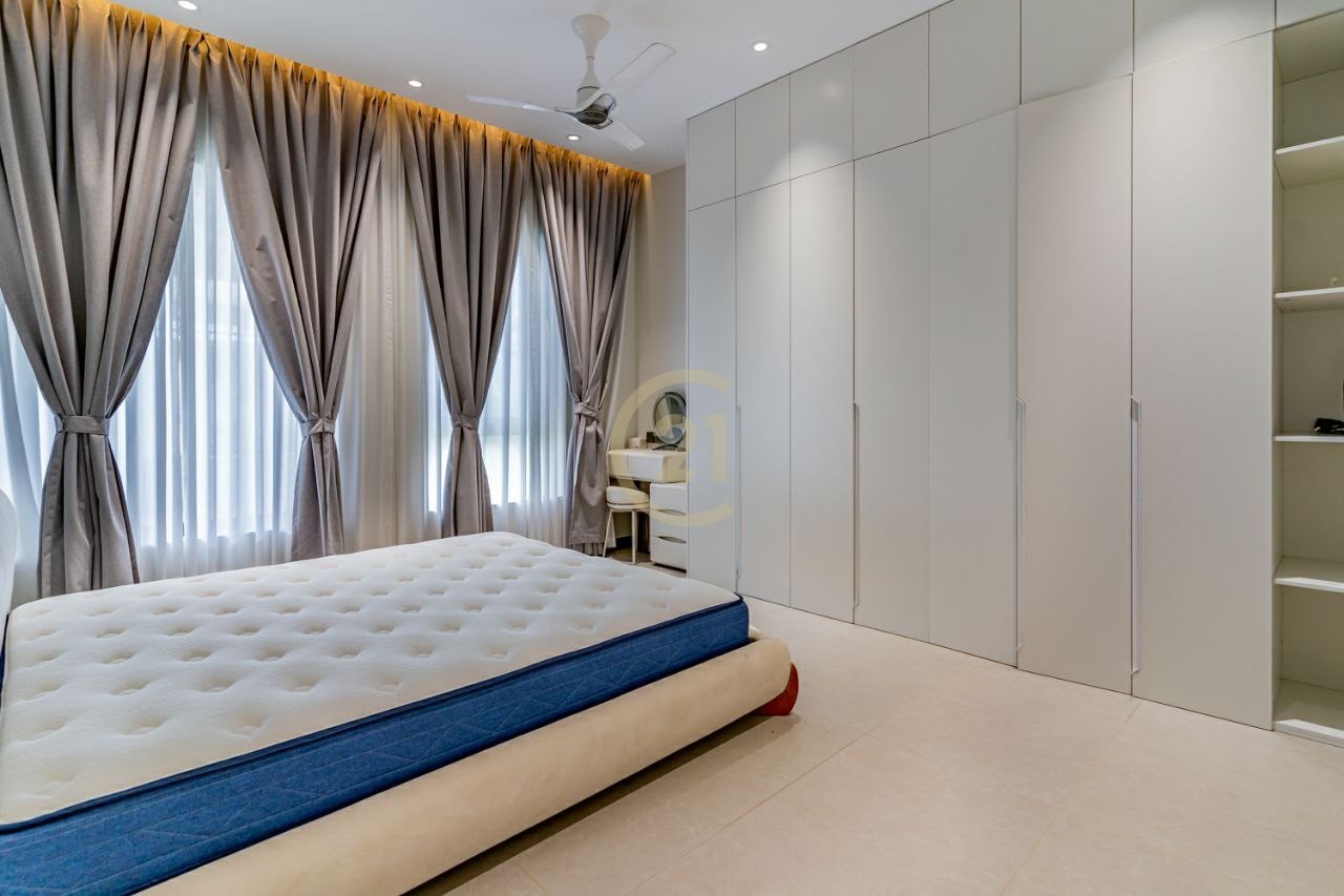 Modern Villa for Sale in Prek Eng | Pet-Friendly | Fully Furnished