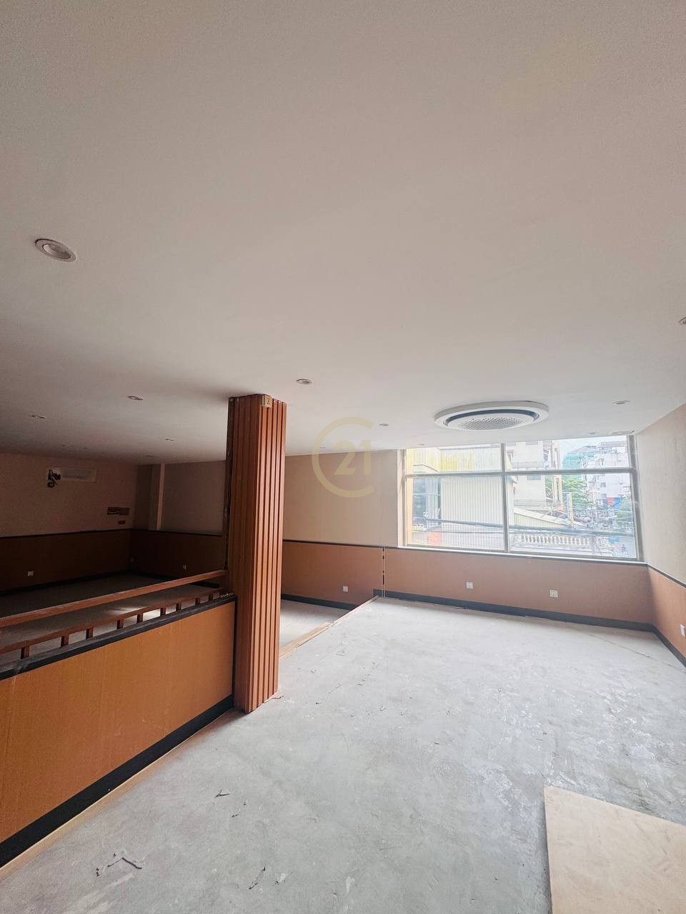 Spacious Shophouse for Rent in Toul Tompong | 6 Bedrooms| TTP