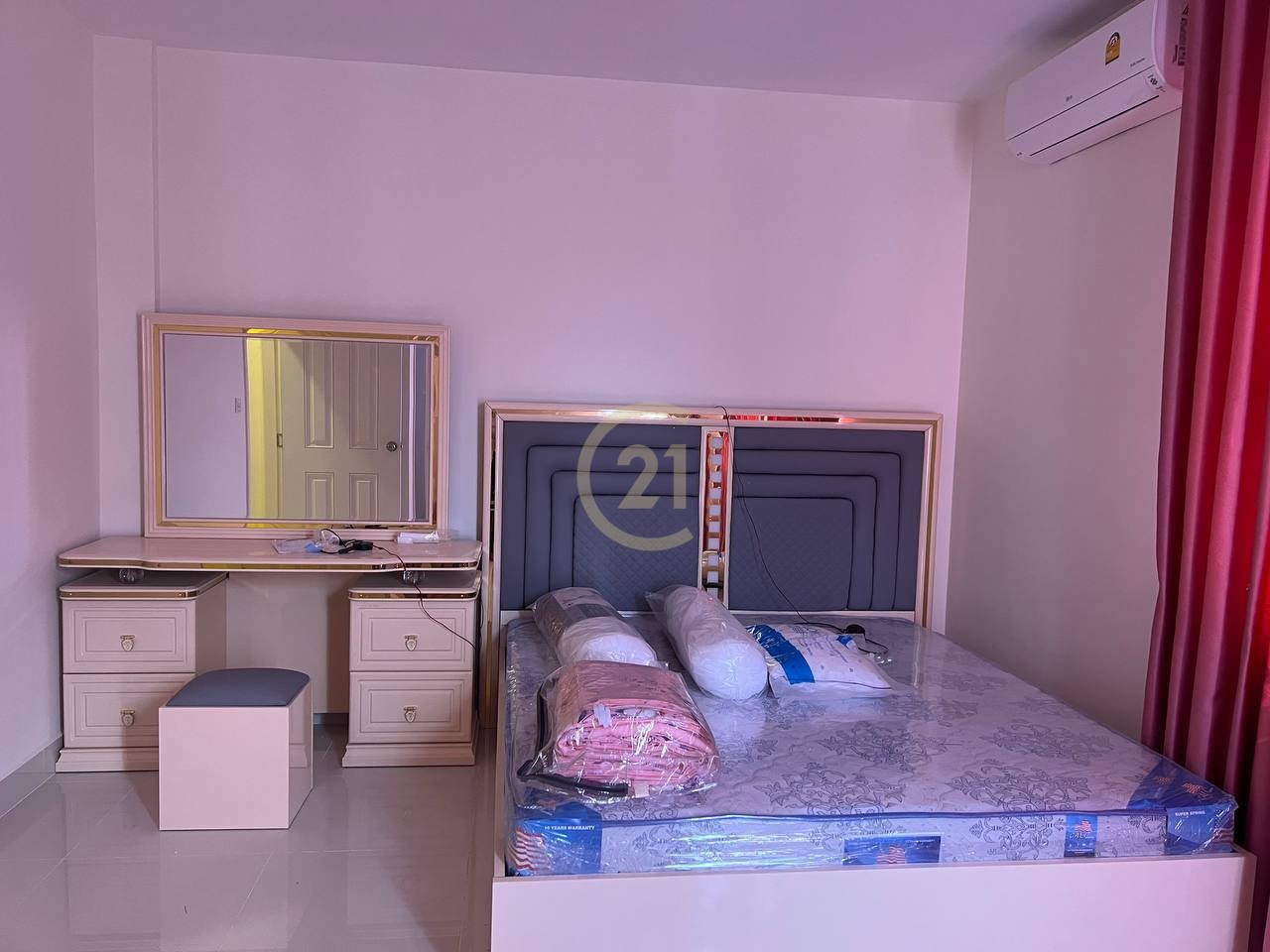 Villa LA 4 Bedroom For Rent at Peng Hout Boeng Snor