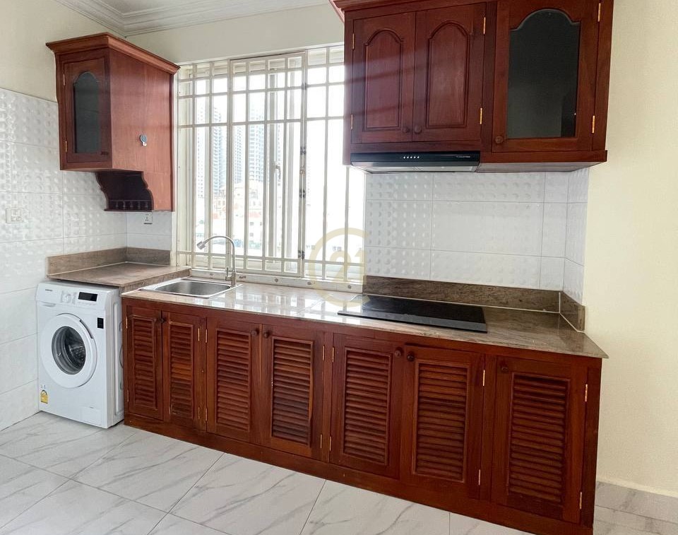 Western One Bedroom For Rent At Russian Market