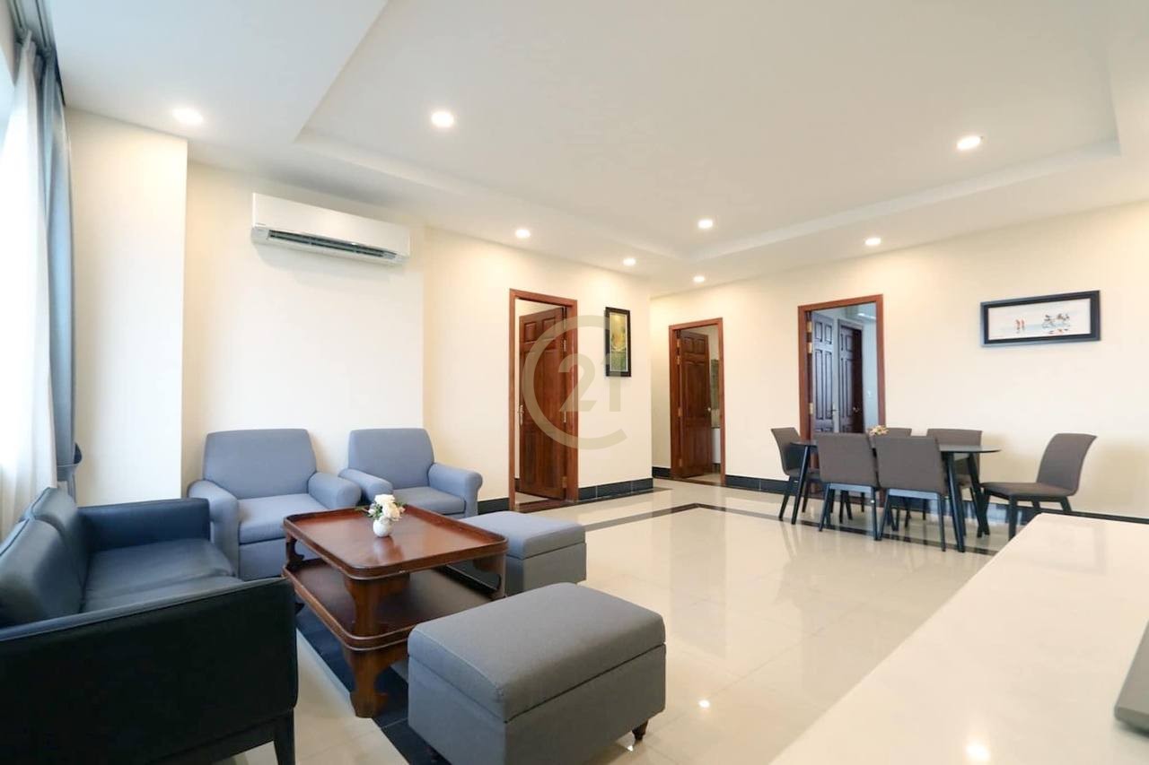 Cozy Three Bedroom For Rent At BKK1