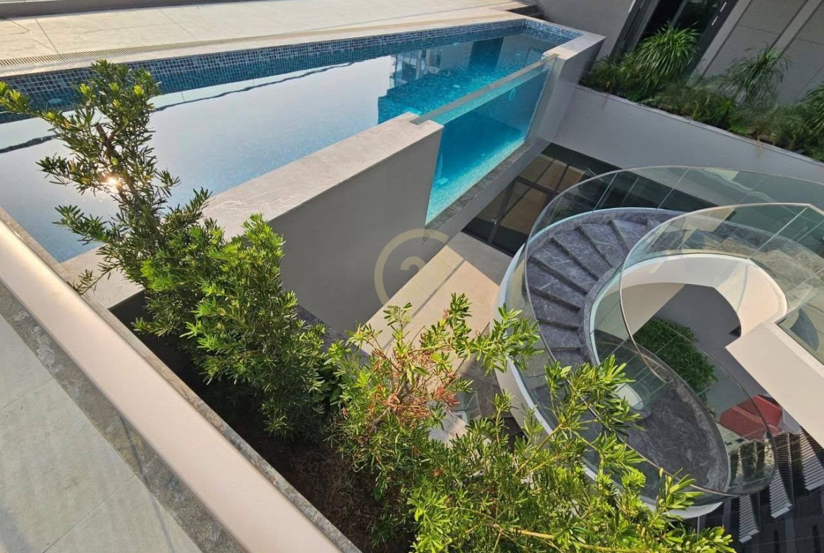 Luxury 2BR For Rent At BKK1